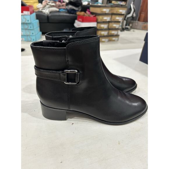Easy Spirit Sahara Black Leather Ankle Boots Women's Size 8 Side Zip - Picture 1 of 11